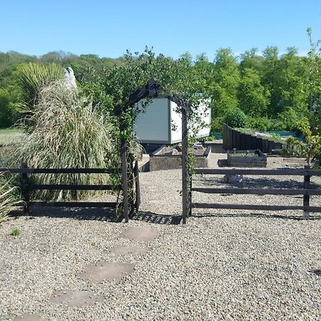 Sheepwash Shepherds Hut Hotel Bebside Exterior photo